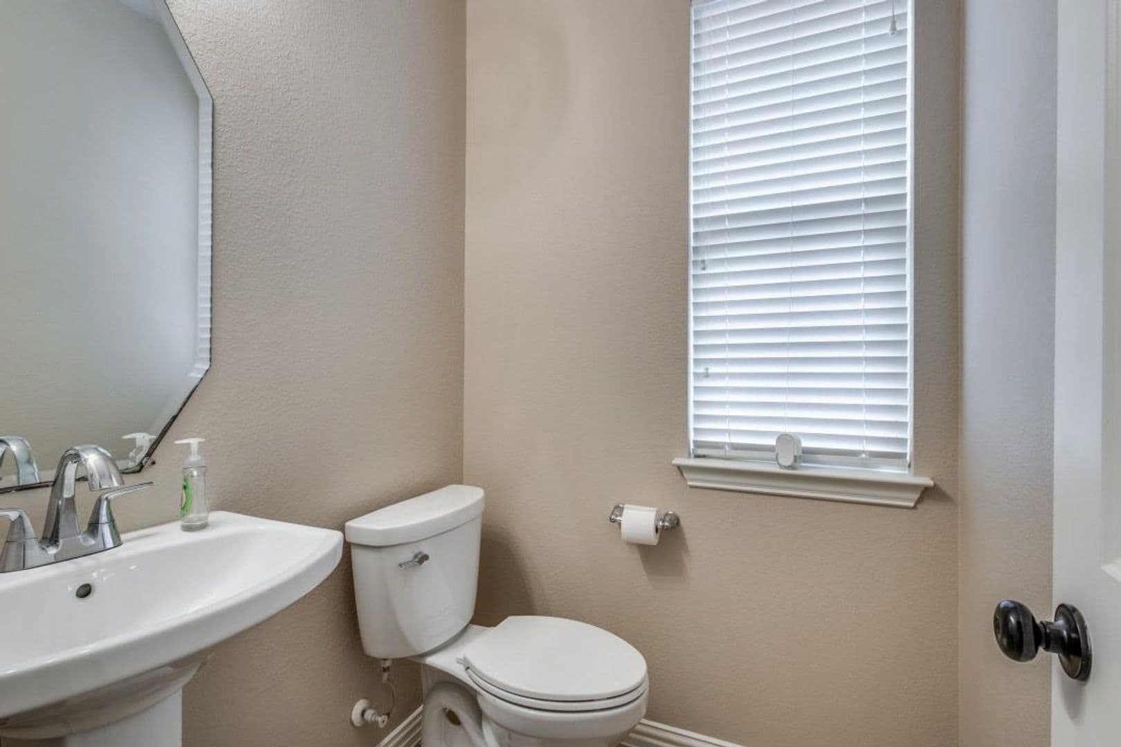 Lewisville House: 205 Chester Drive