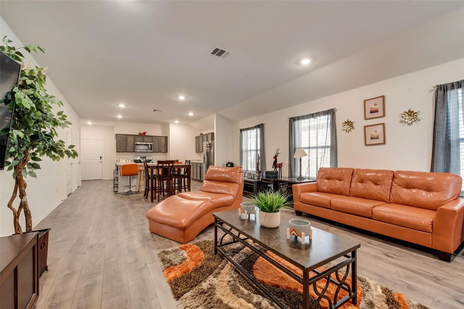 Forney House: 3106 Shorthorn Way