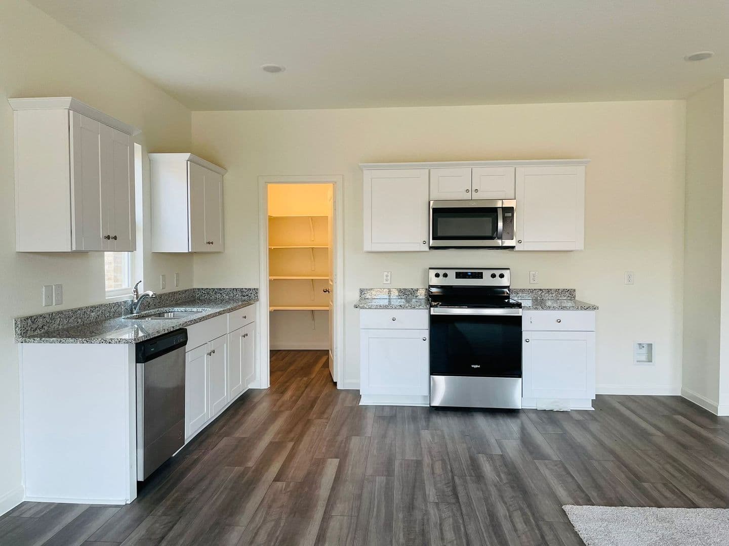 Fort Worth House: 10348 Rosegreen Ln