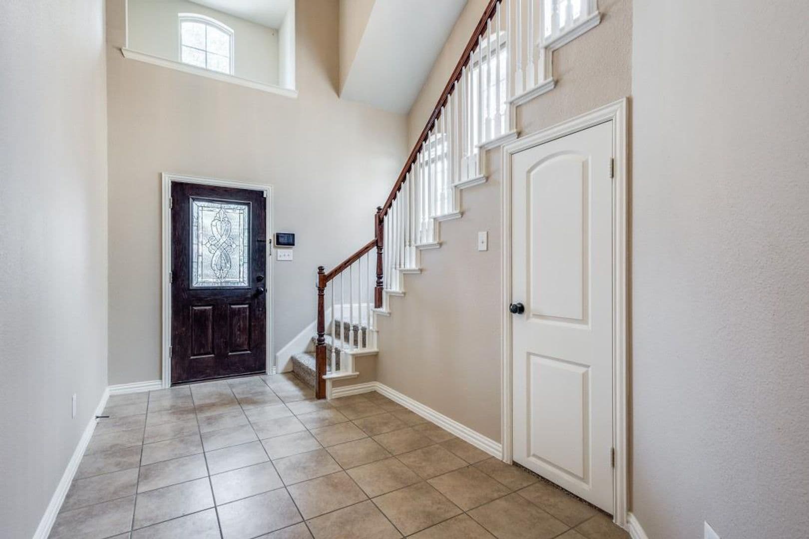 Lewisville House: 205 Chester Drive