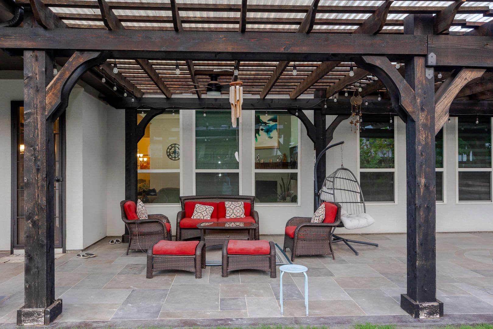 Frisco House: 10081 Oxbow AVE