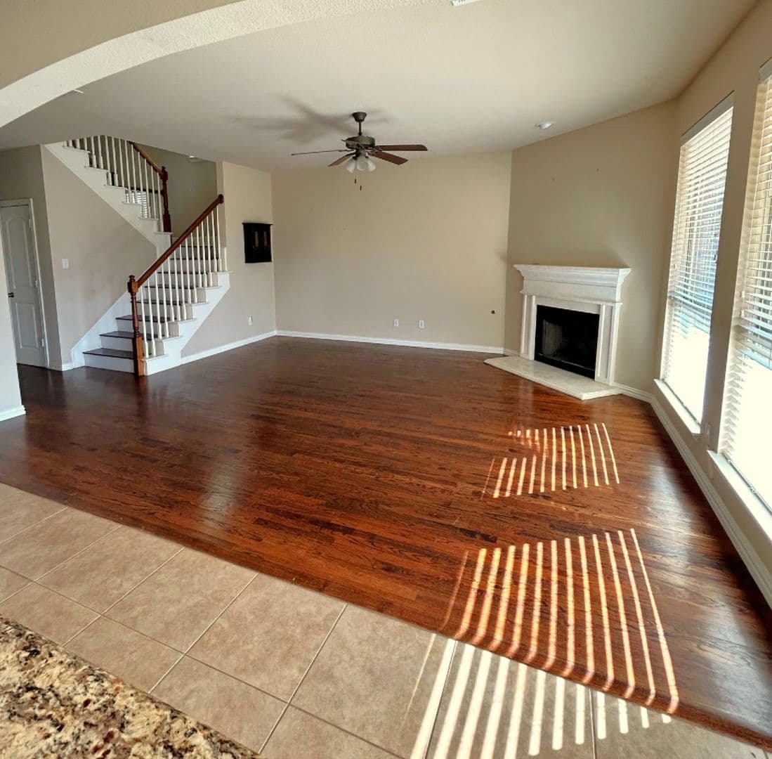 McKinney House: 10637 Bolivar Dr