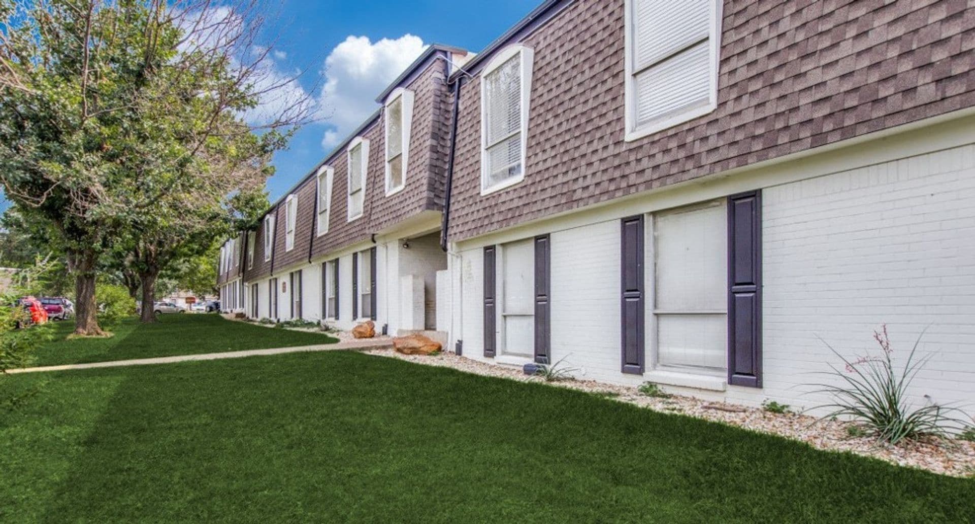 Waco Apartment: 5101 Hawthorne Dr