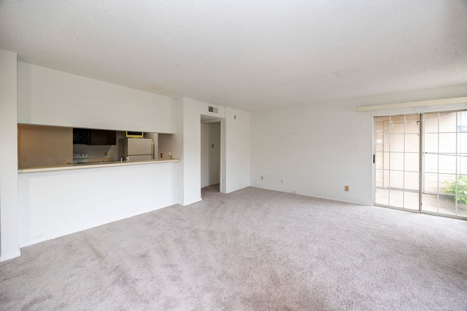 Dallas House: 12480 Abrams Rd