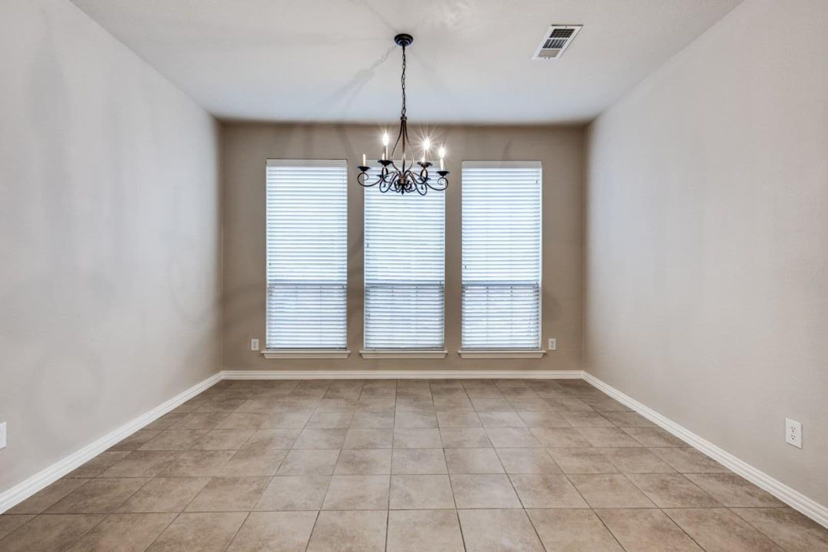 Lewisville House: 205 Chester Drive