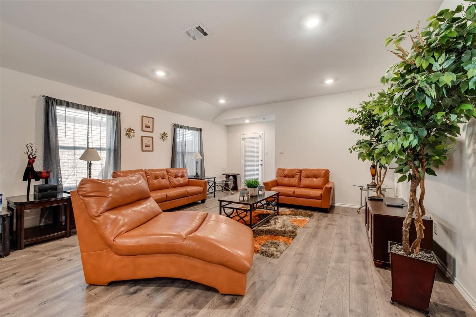Forney House: 3106 Shorthorn Way