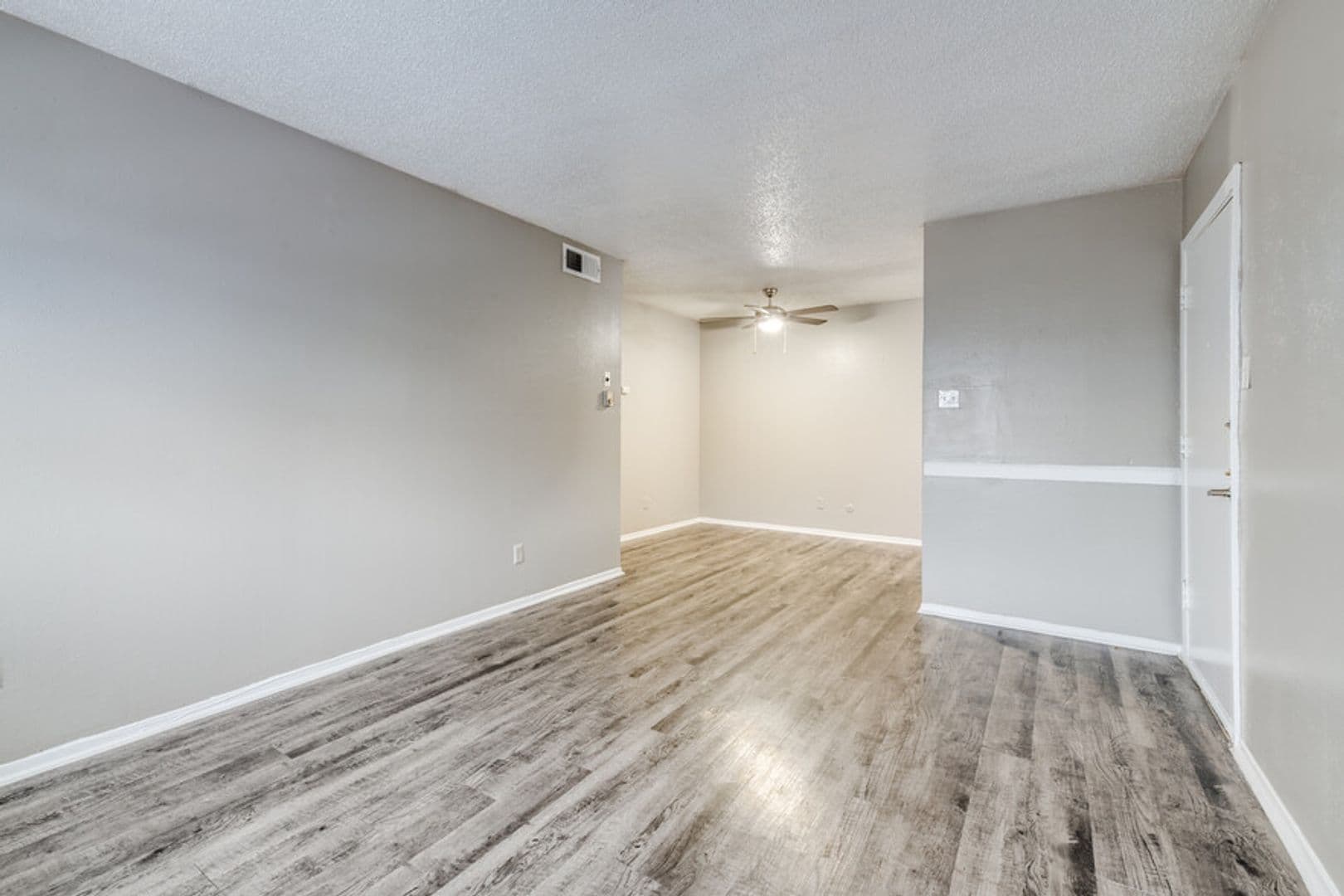 White Settlement Apartment: 400 Ralph St