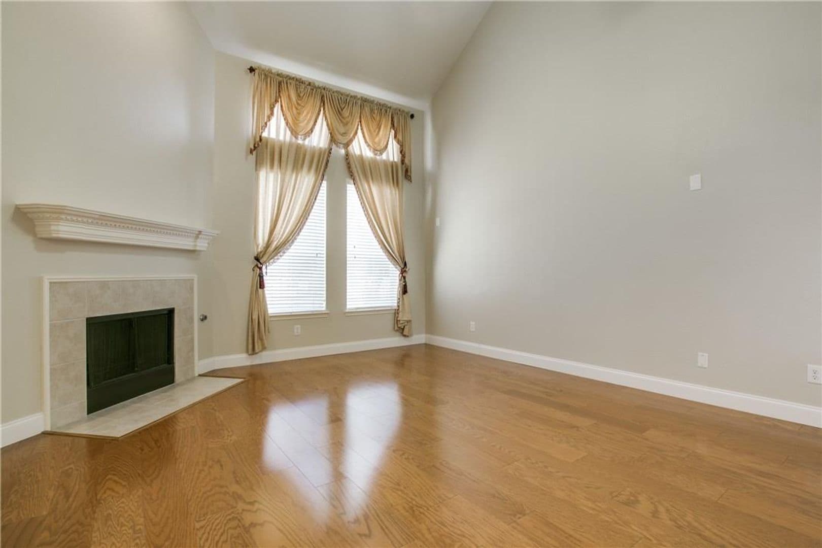 Plano House: 4408 Caledonia Creek Ln