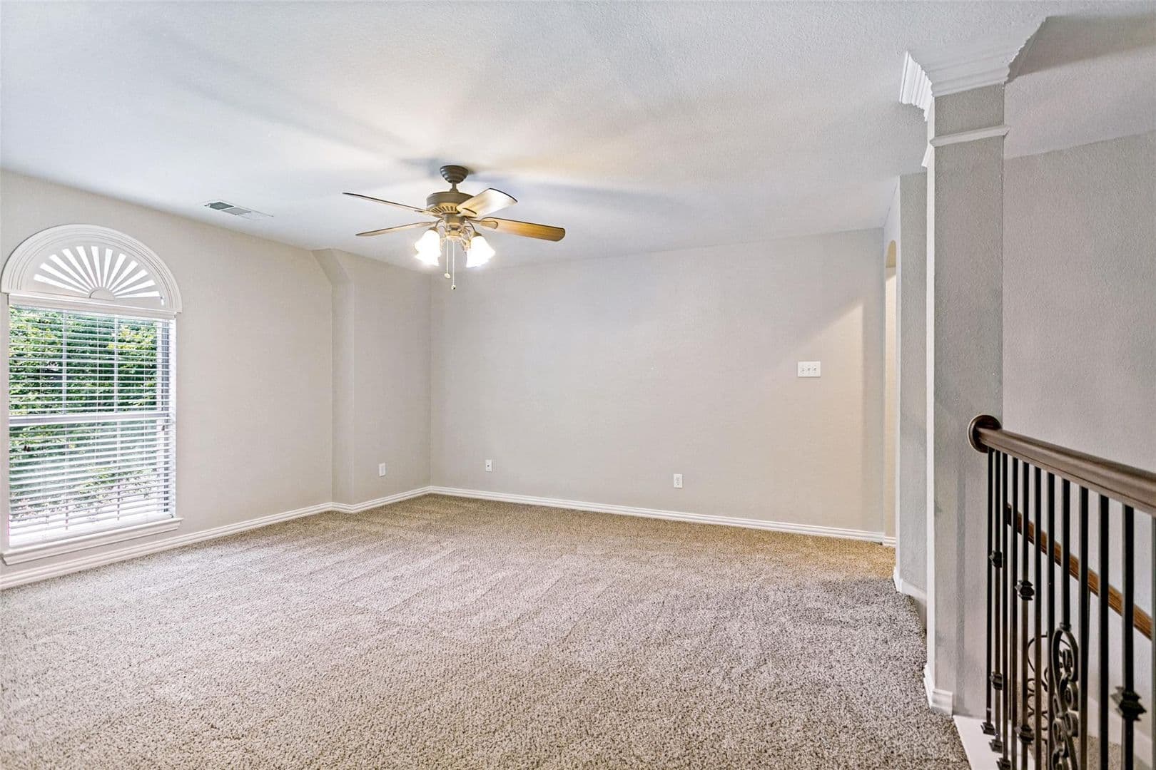 Plano House: 2208 Scenic Dr
