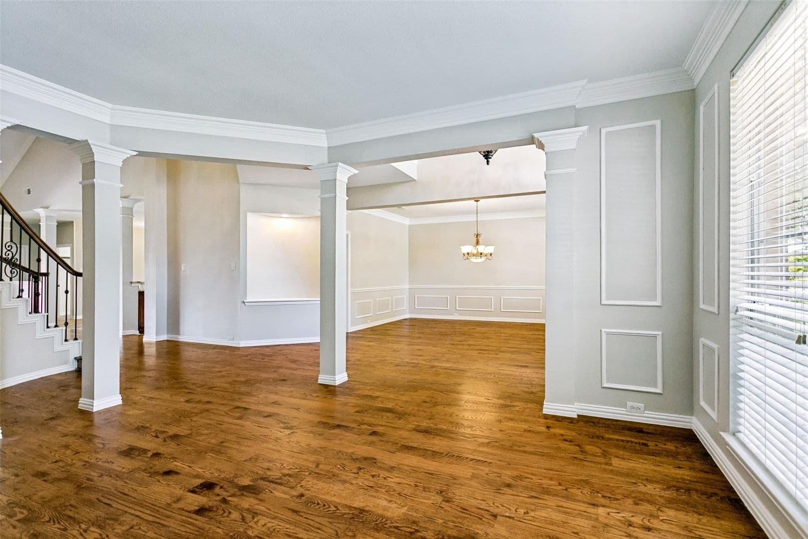 Plano House: 2208 Scenic Dr