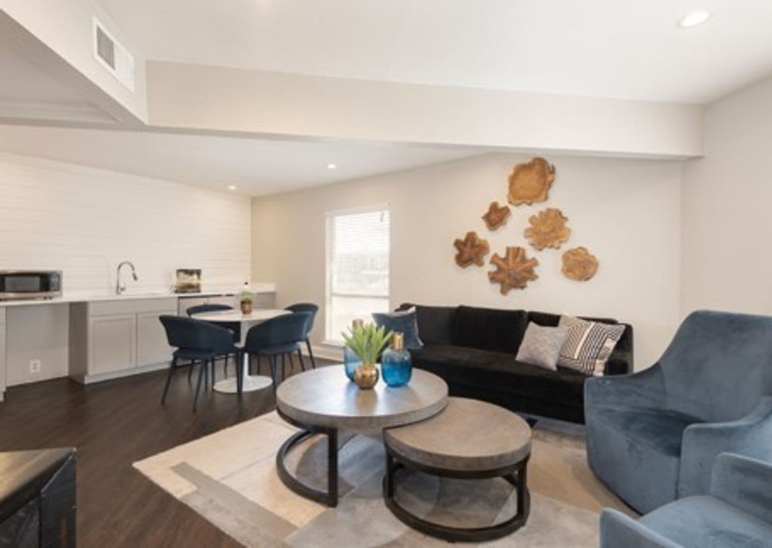 Waco Apartment: 5101 Hawthorne Dr