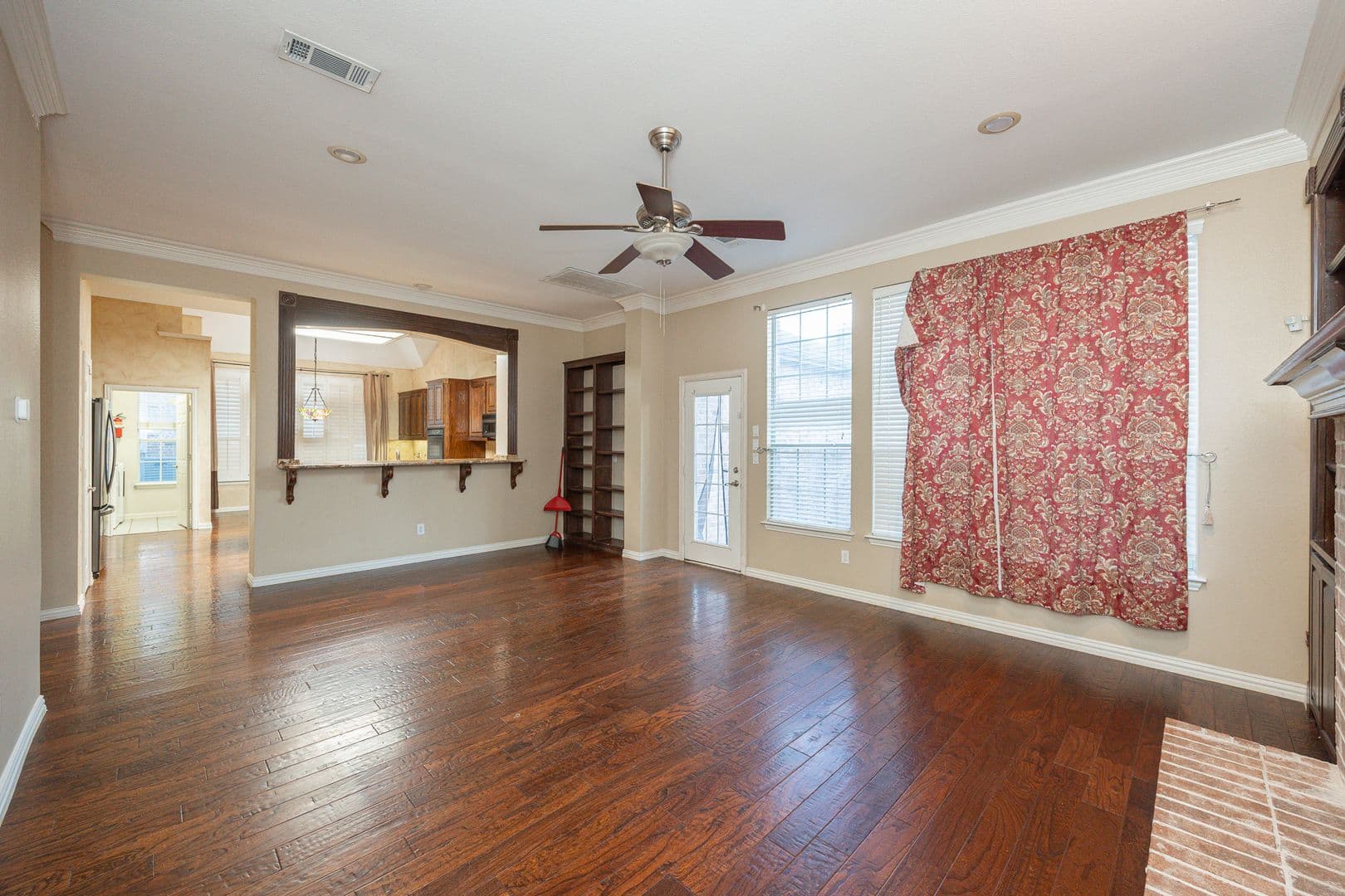 Plano House: 3417 Burnet Drive