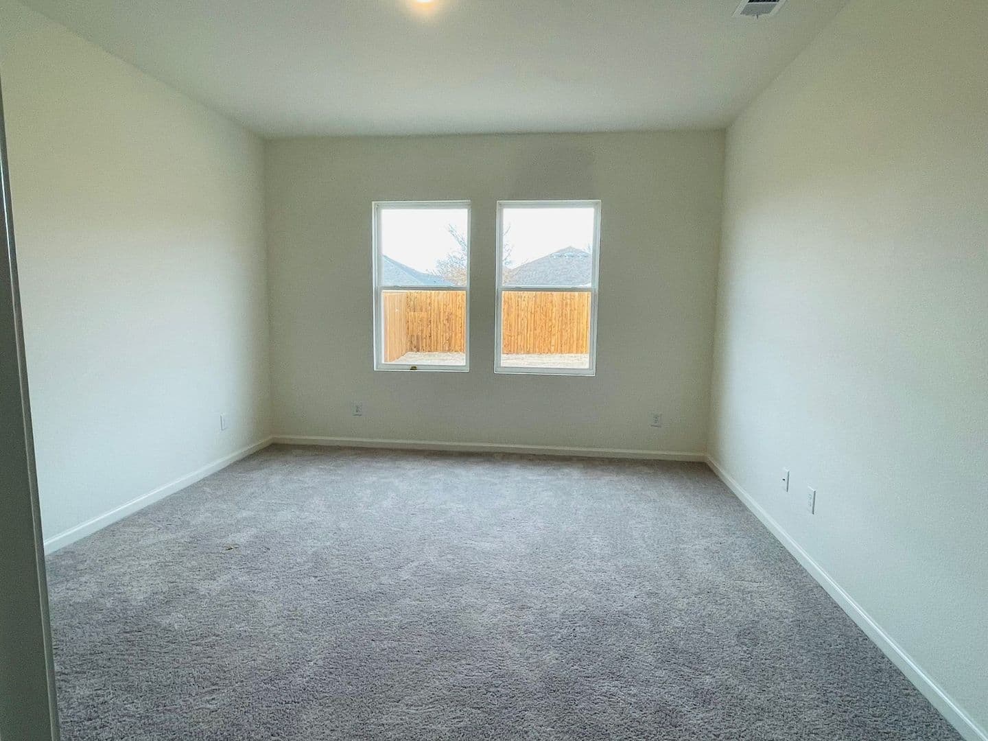 Fort Worth House: 10348 Rosegreen Ln