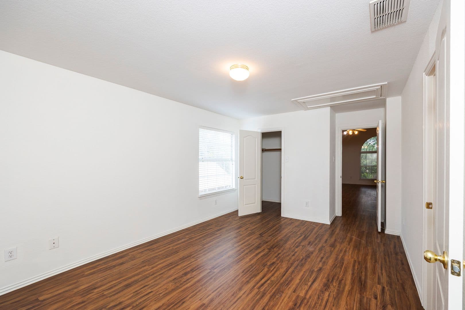 Richardson House: 3103 Kingsbury Drive(Owner approval must)