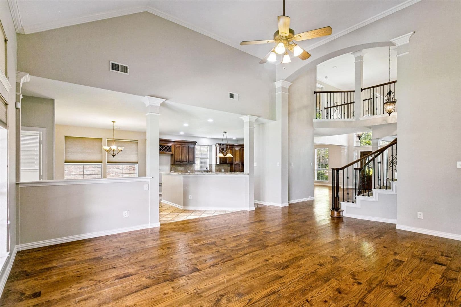 Plano House: 2208 Scenic Dr