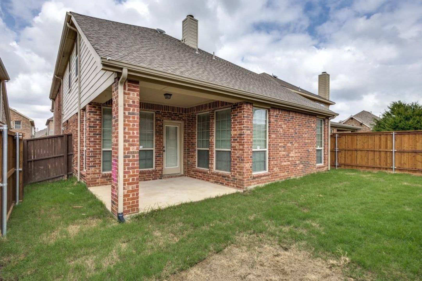 Lewisville House: 205 Chester Drive