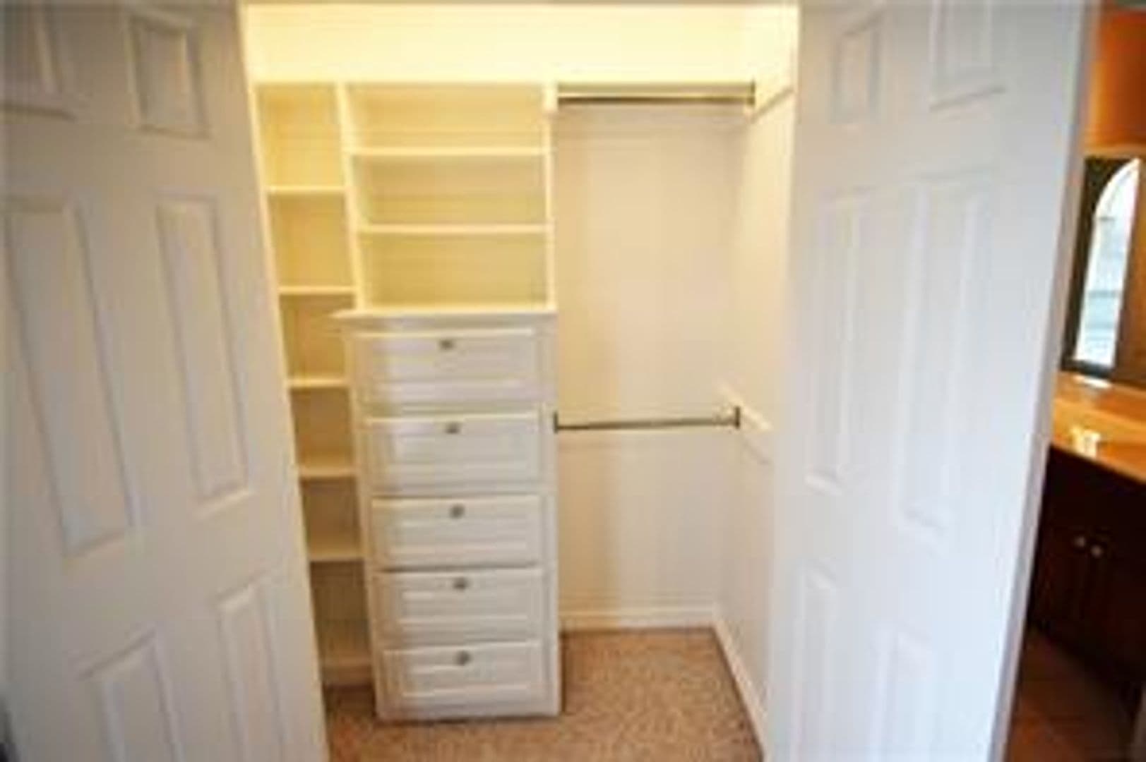 Midlothian House: 1321 Trophy Court W,
