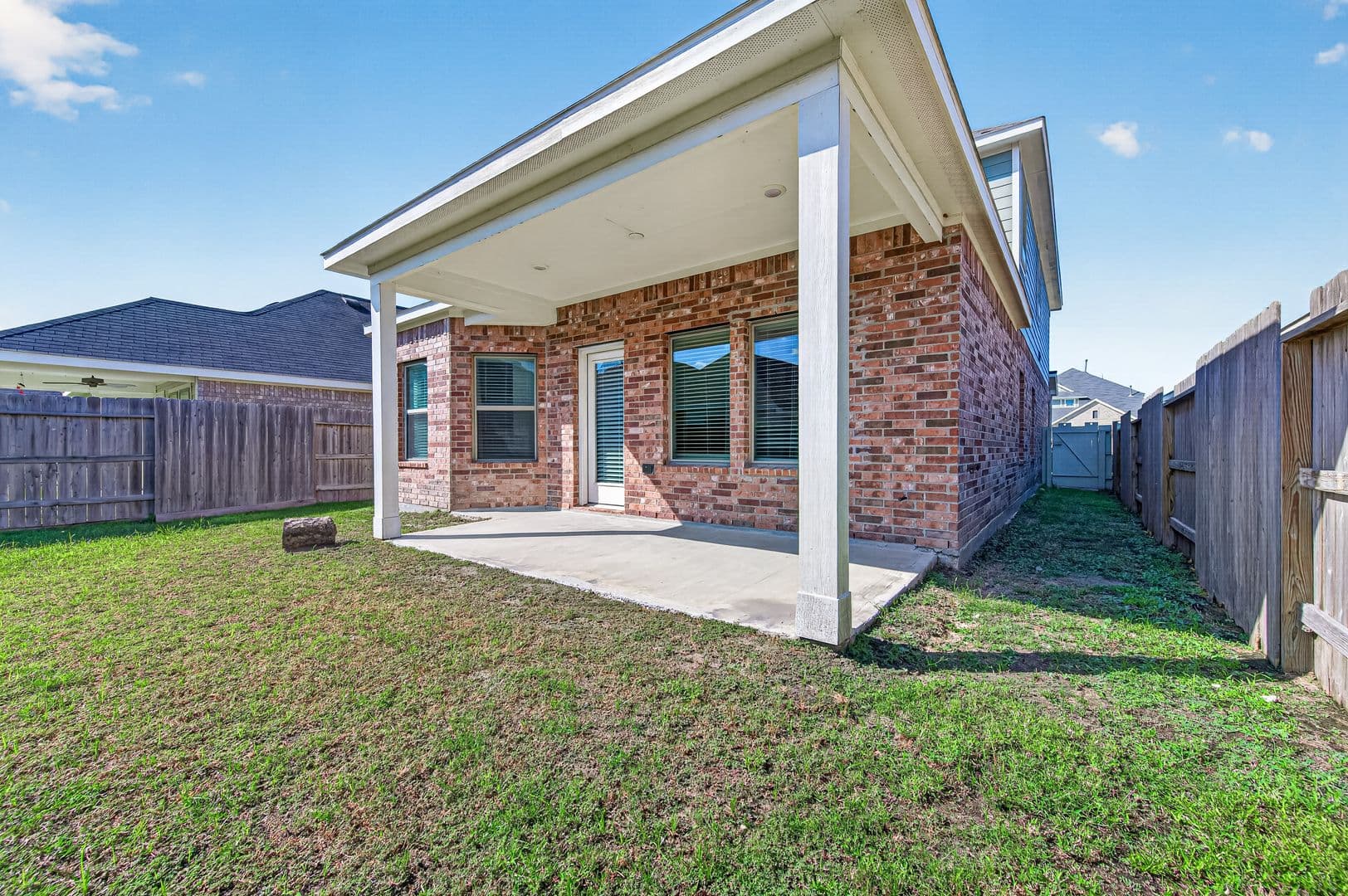 Conroe House: 10546 Preserve Way