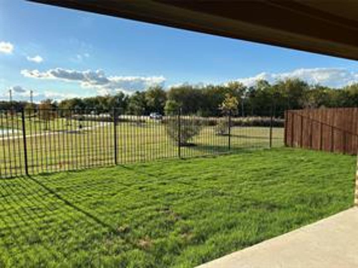 Caddo Mills House: 219 Greenshade Ln