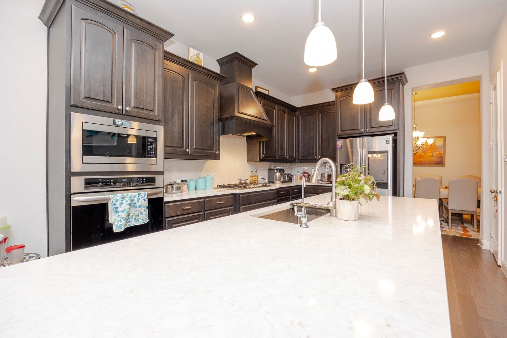 Frisco House: 10081 Oxbow AVE