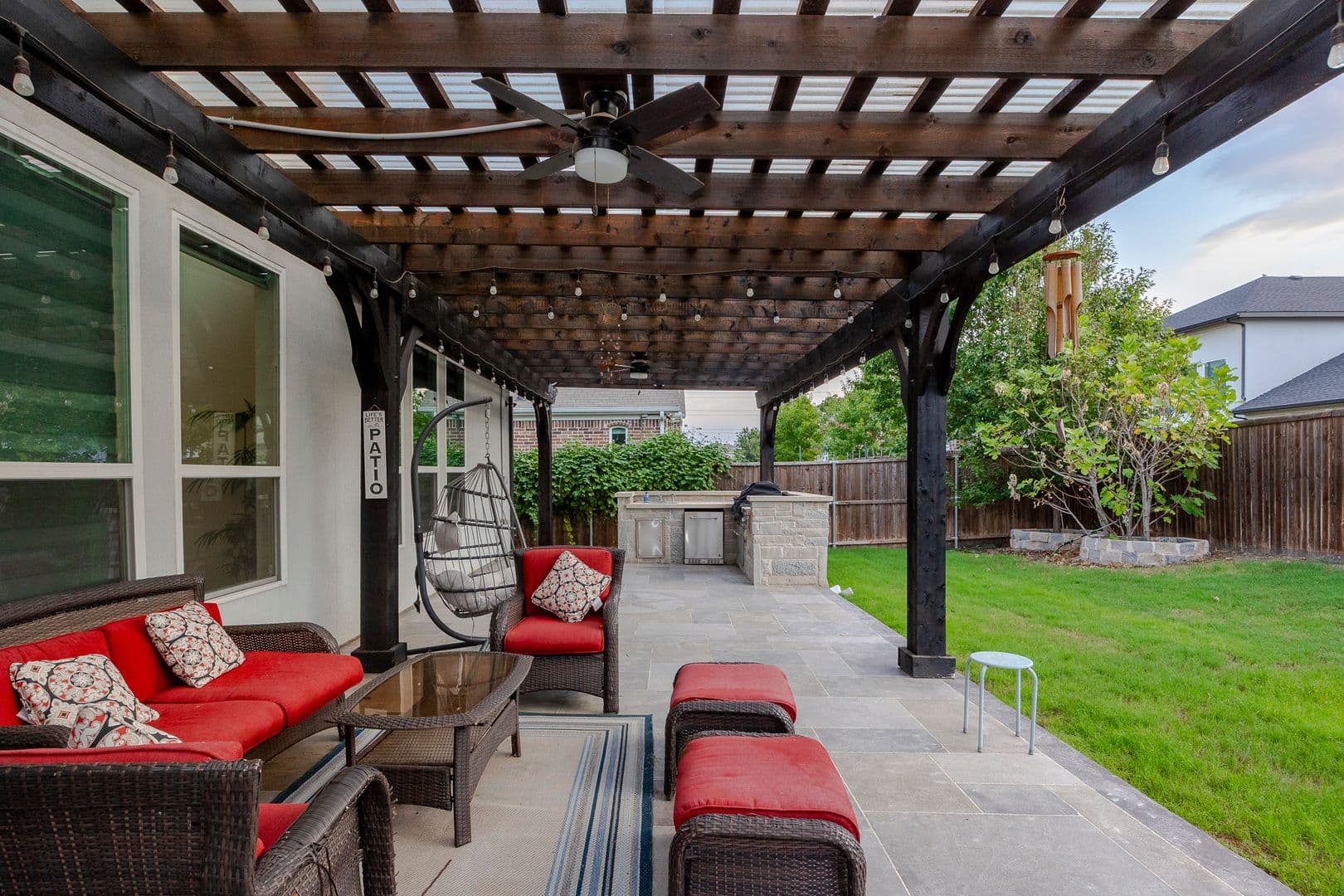 Frisco House: 10081 Oxbow AVE