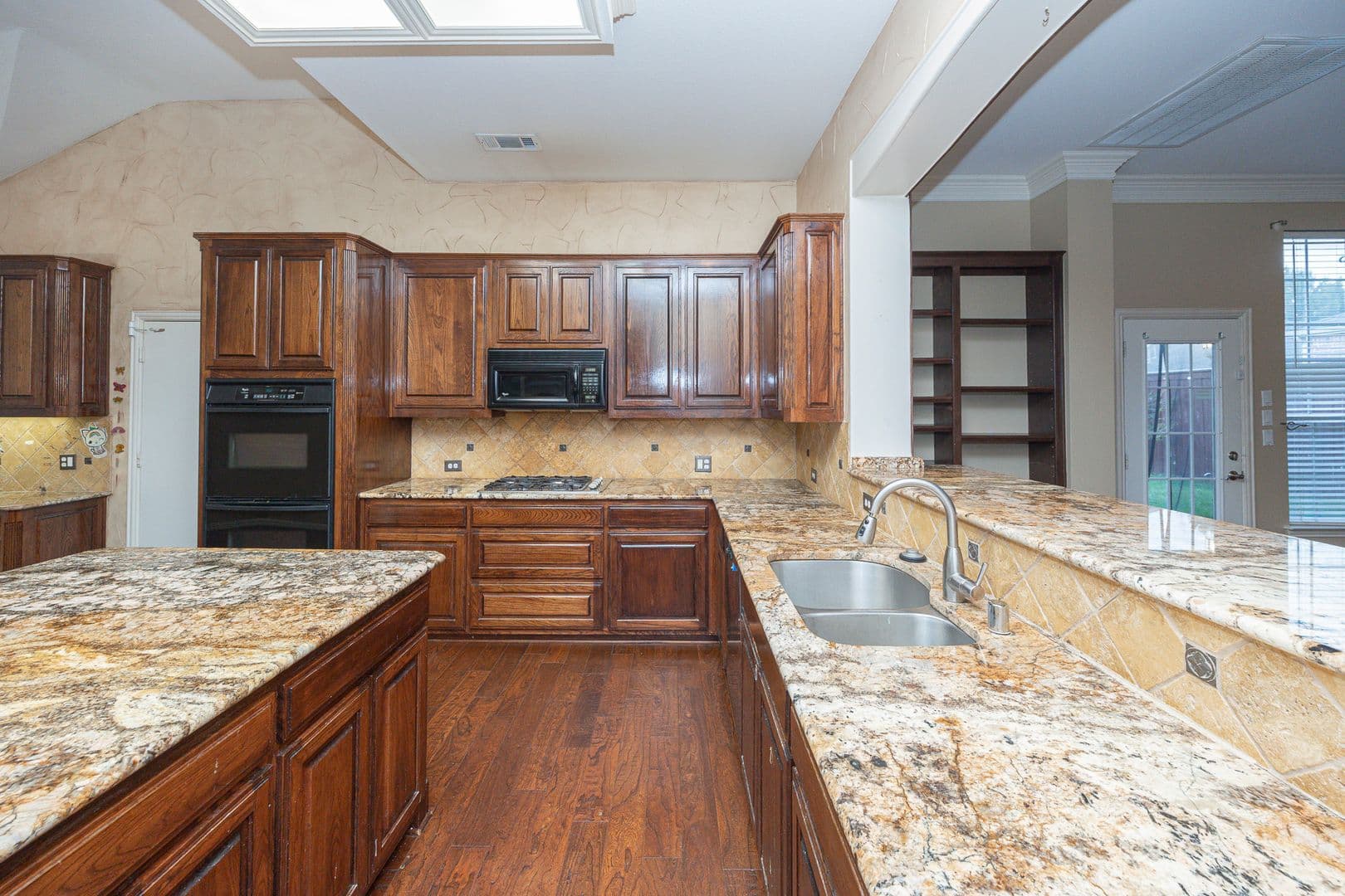 Plano House: 3417 Burnet Drive