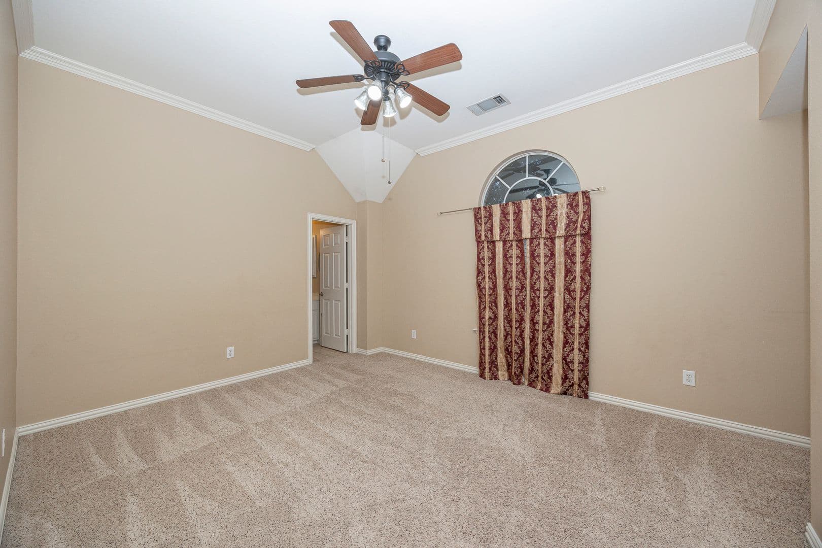 Plano House: 3417 Burnet Drive