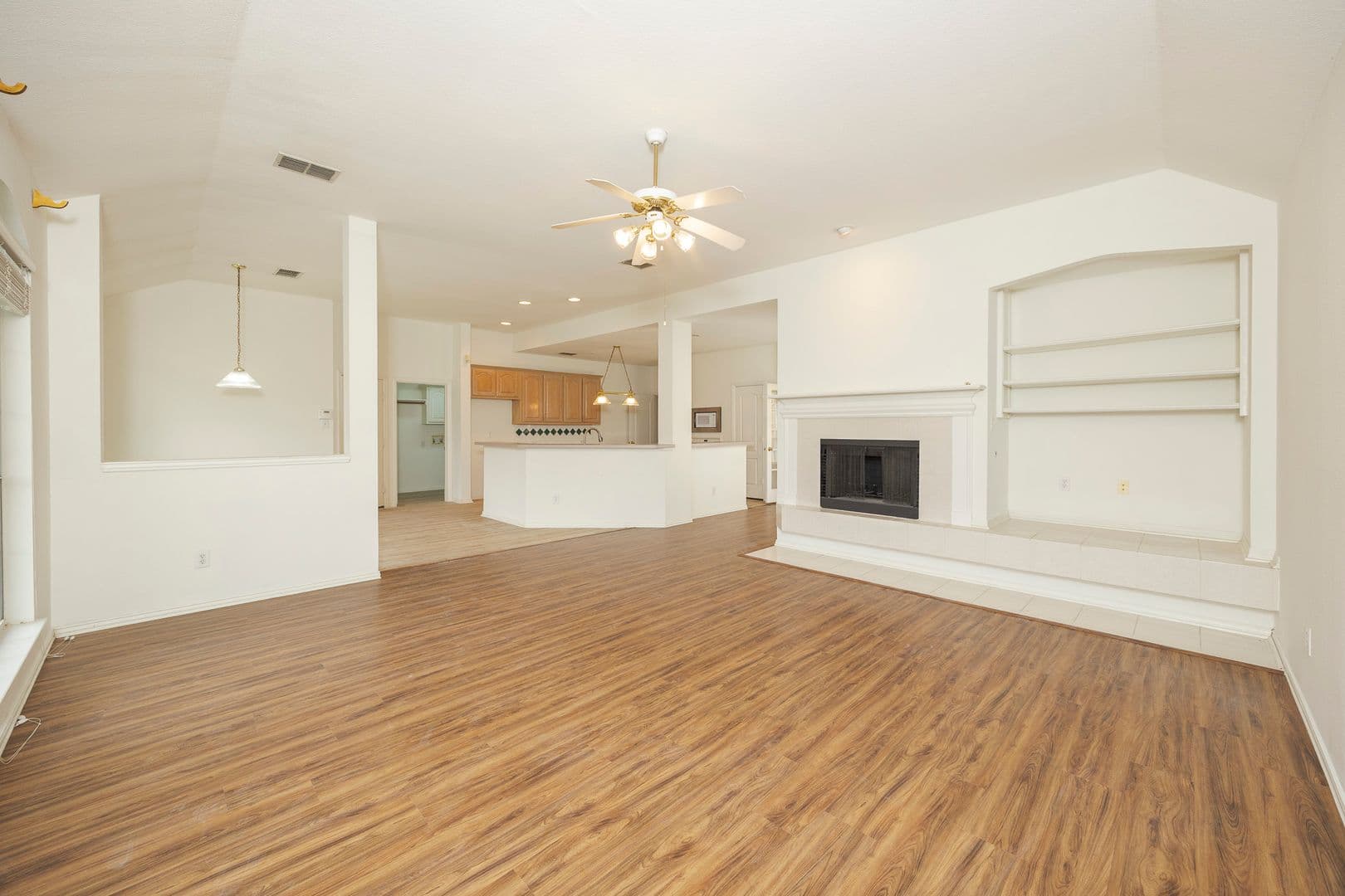 Richardson House: 3103 Kingsbury Drive(Owner approval must)