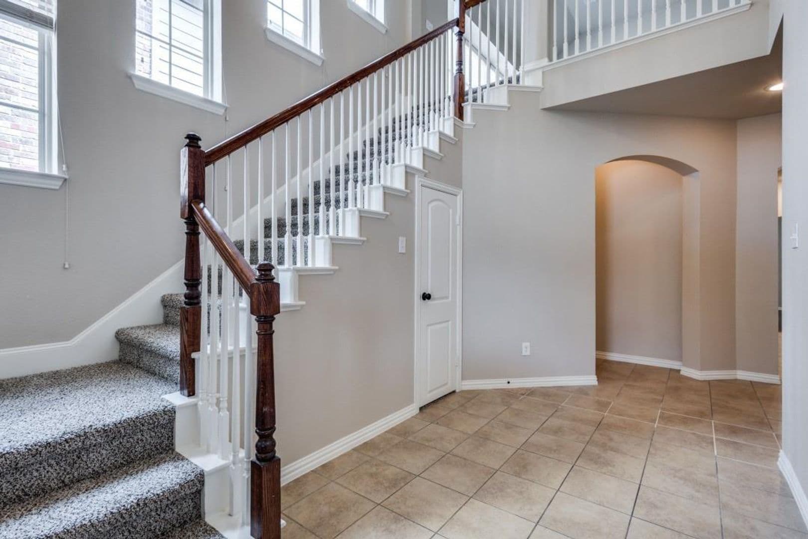 Lewisville House: 205 Chester Drive