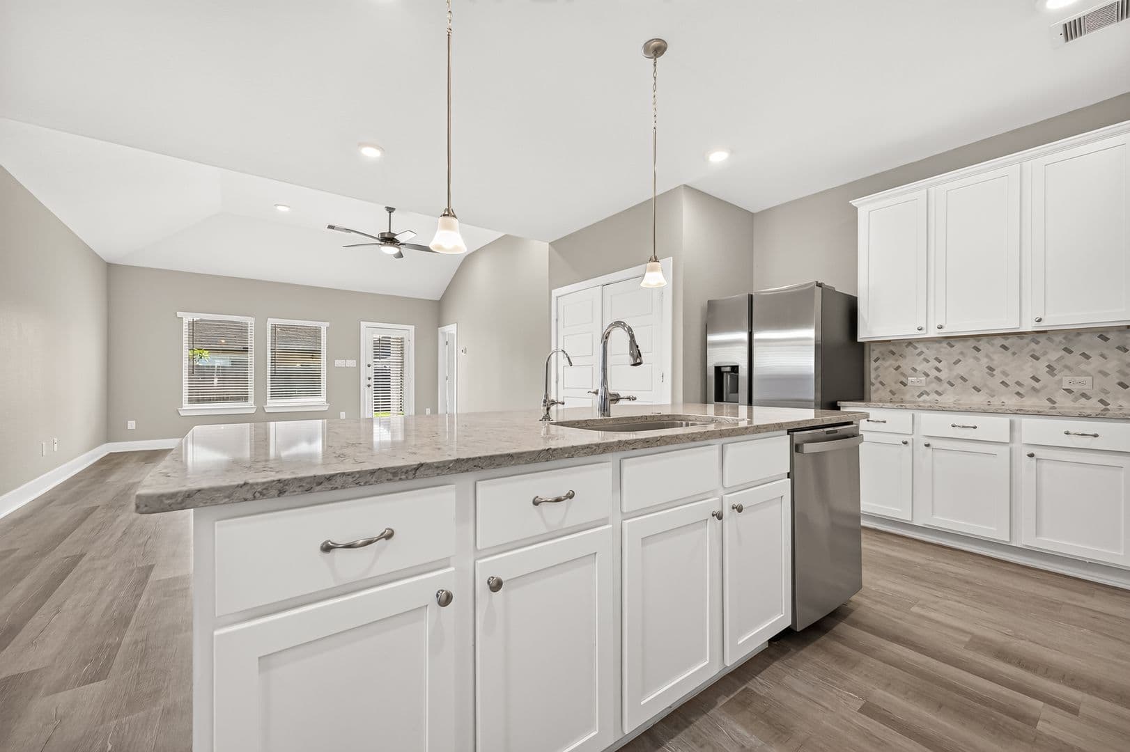 Conroe House: 10546 Preserve Way