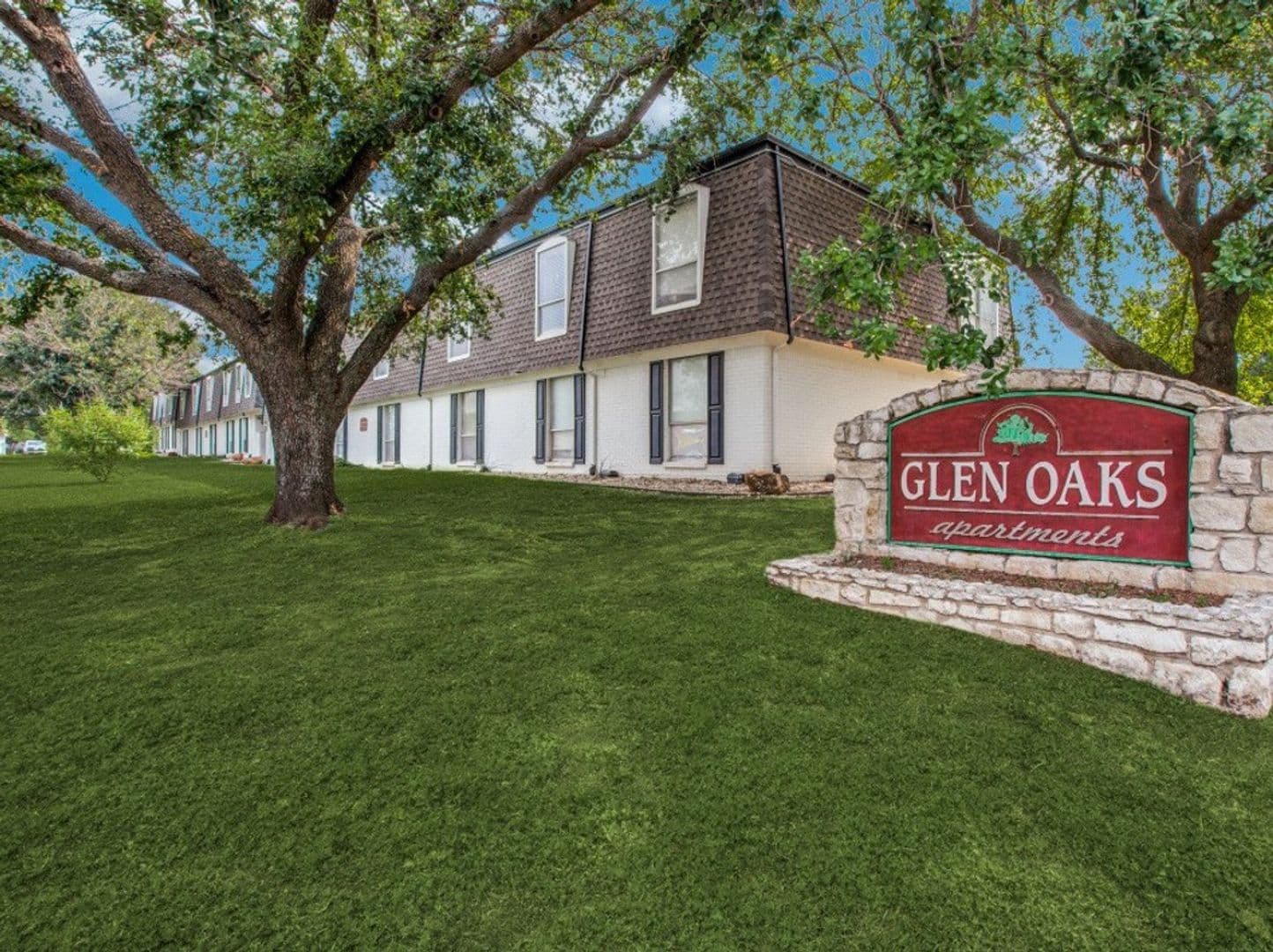 Waco Apartment: 5101 Hawthorne Dr