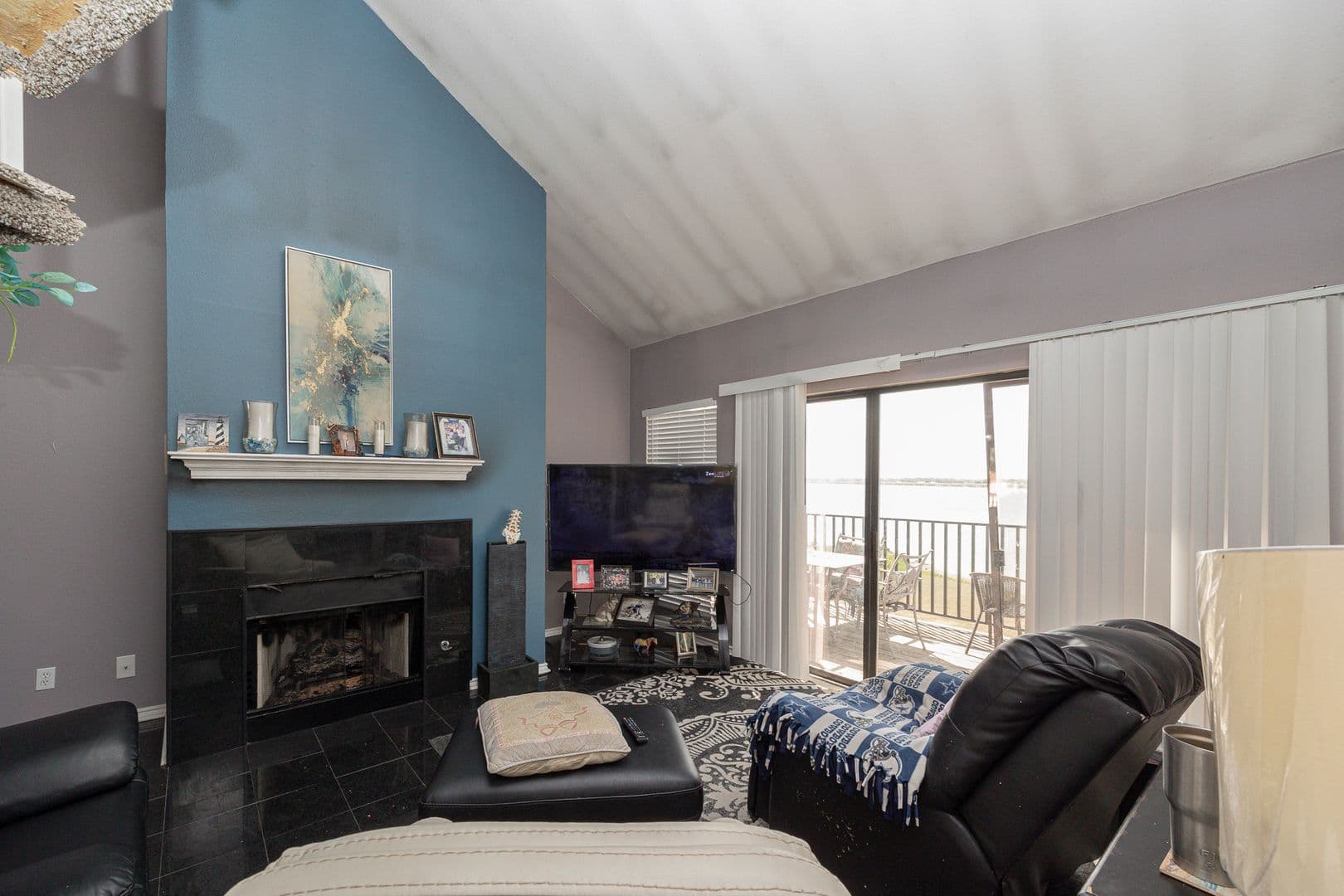 Rockwall House: 1418 Signal Ridge