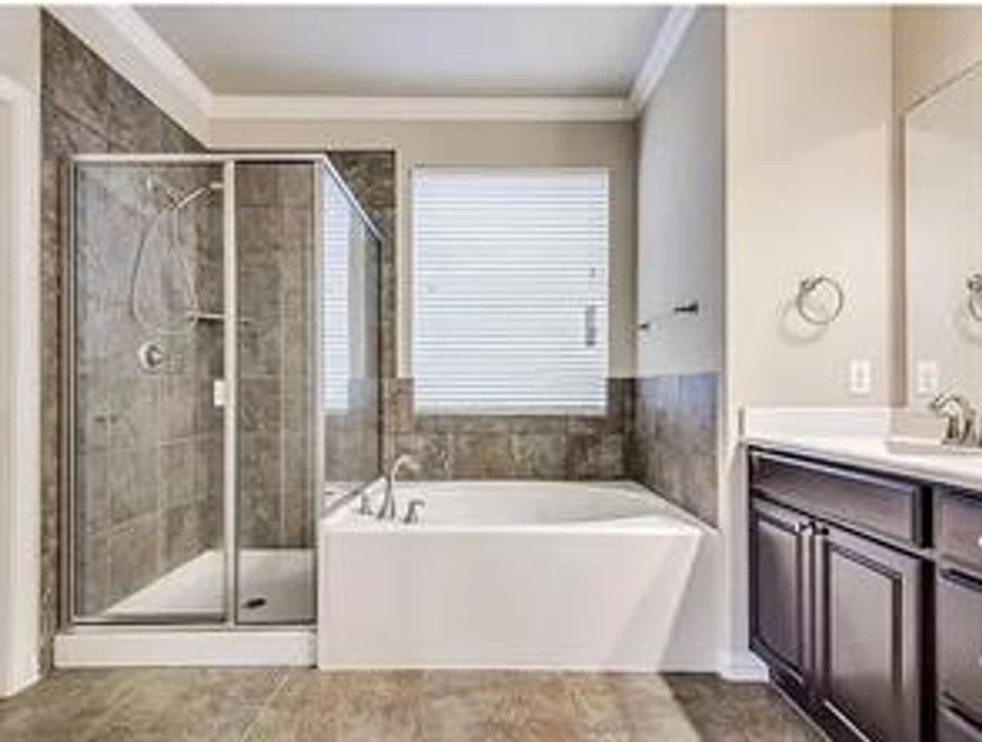 Frisco House: 12532 Ocean Spray Drive, Frisco, Texas 75036