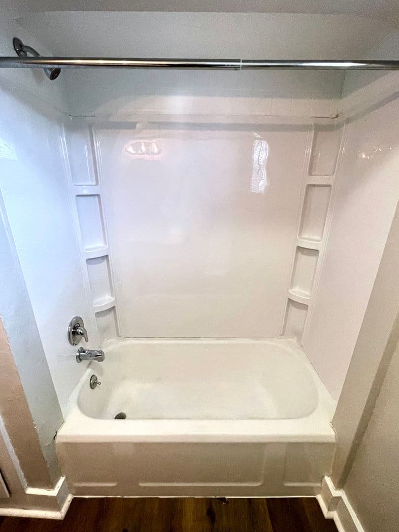 Piqua Apartment: 310 Harrison St.