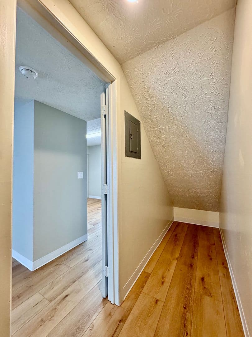 Troy Apartment: 580 Staunton Commons Dr.