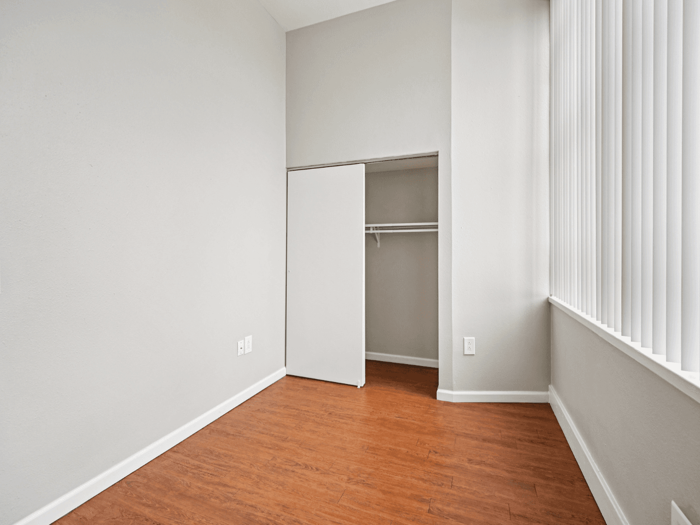 Fairborn Apartment: 221 N. Central Ave