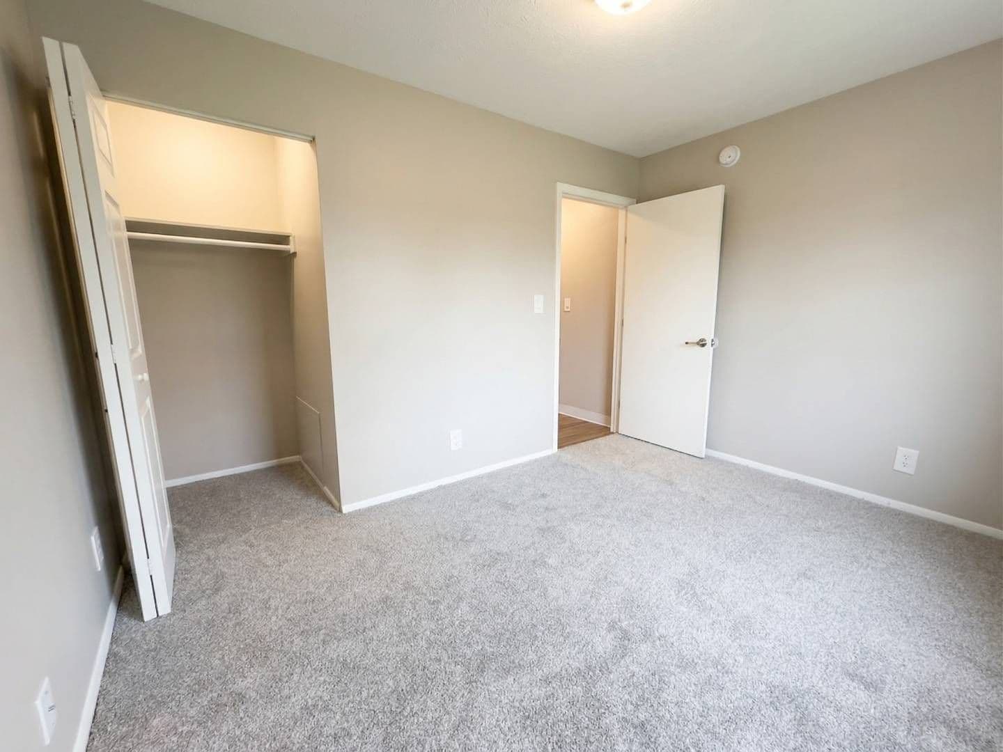 Northwood Apartment: 3617 Lakepointe Dr