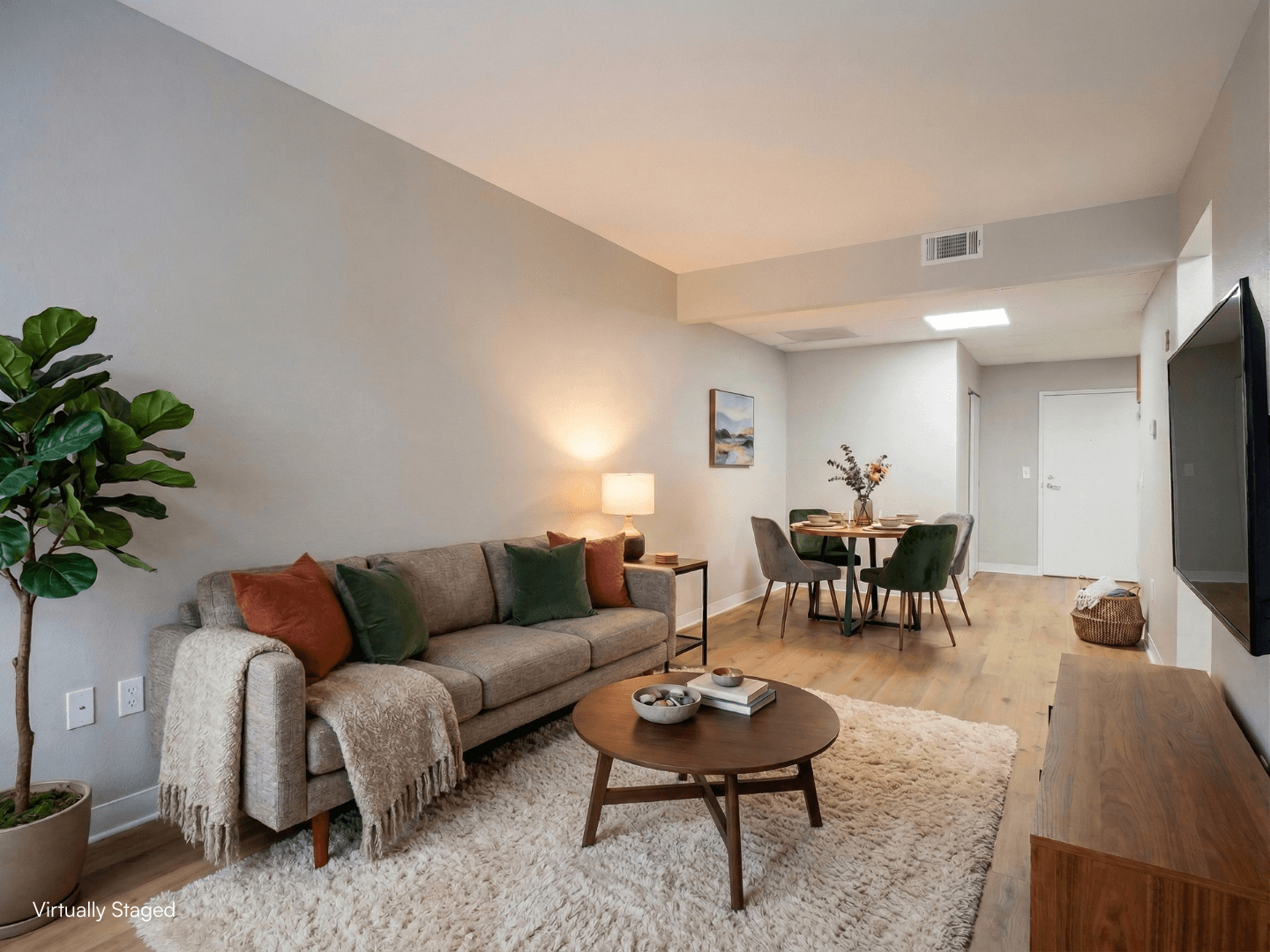 Piqua Apartment: 316 N. College St.
