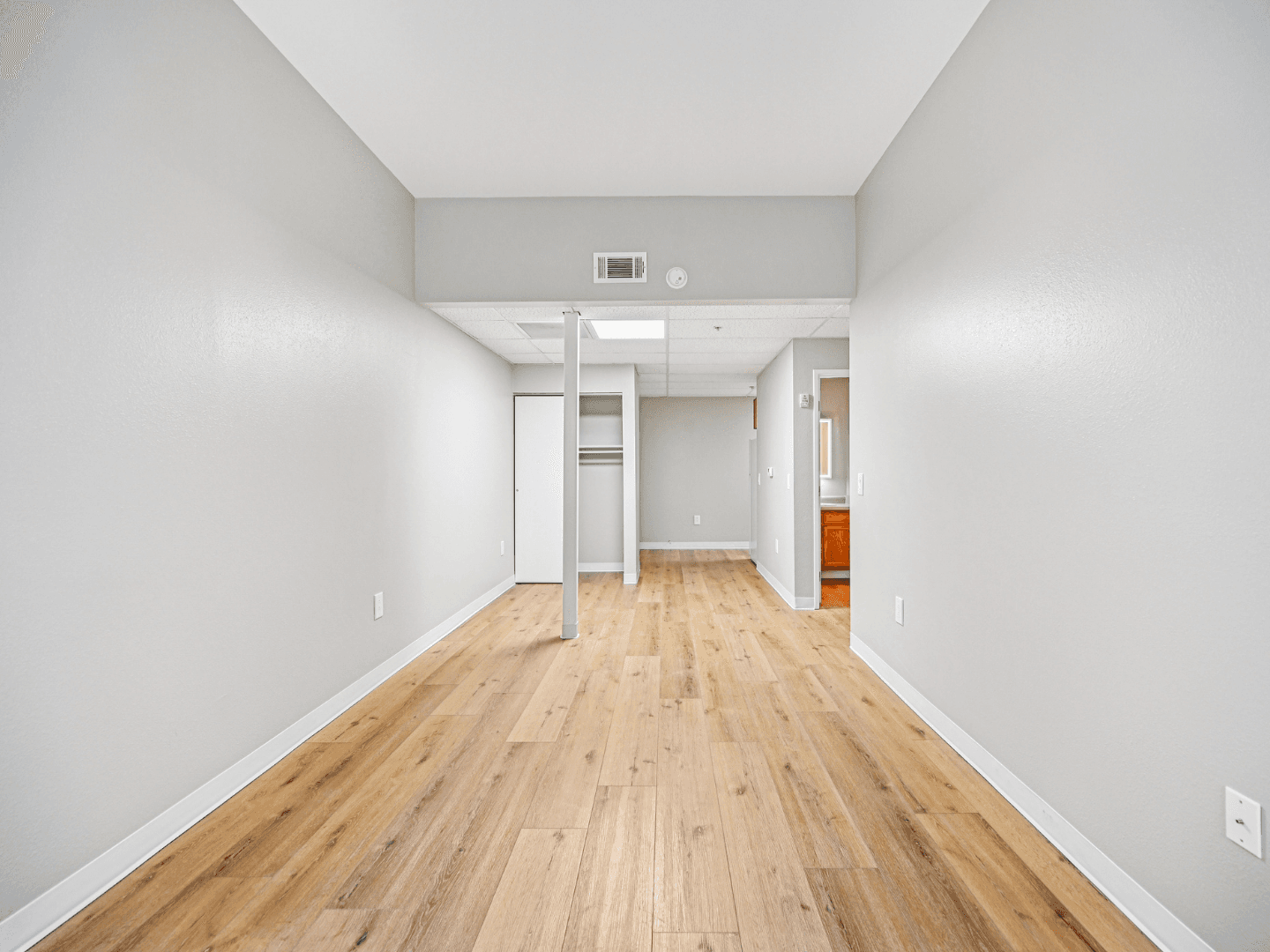 Fairborn Apartment: 221 N. Central Ave