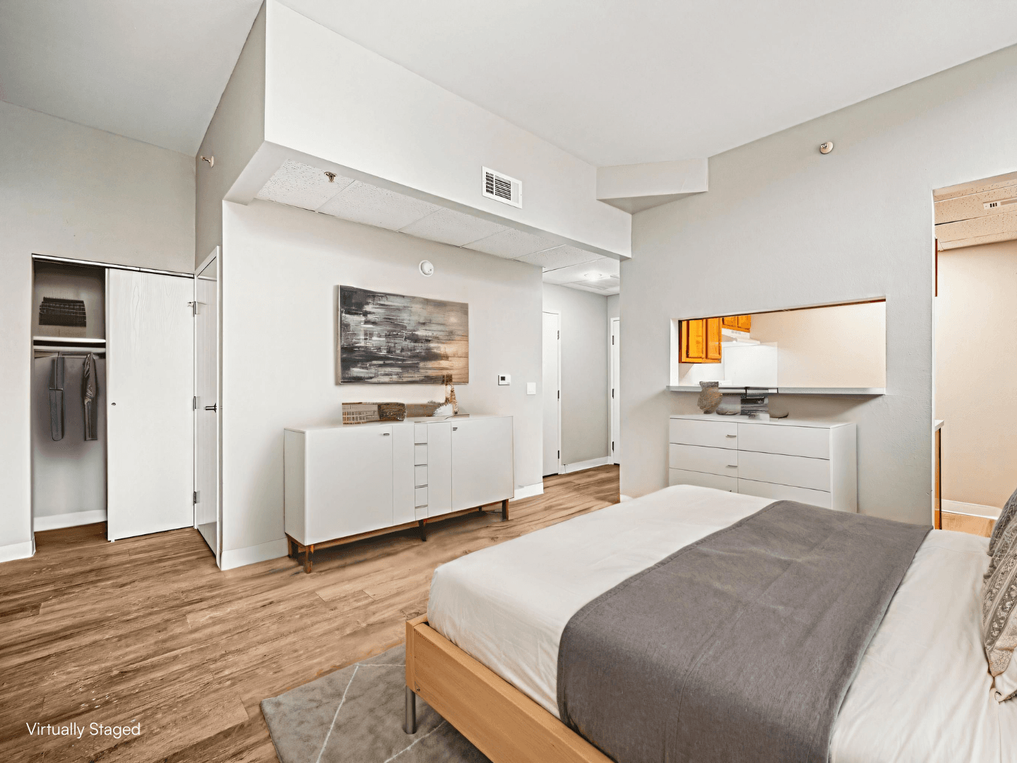 Fairborn Apartment: 221 N. Central Ave