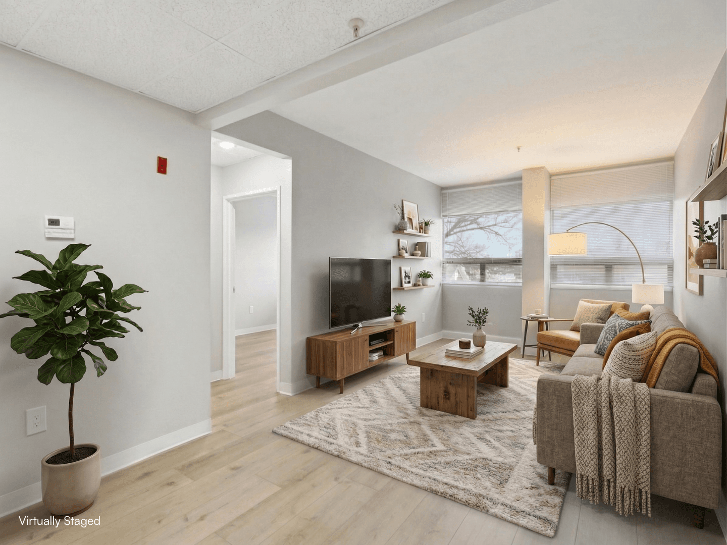 Piqua Apartment: 316 N. College St.
