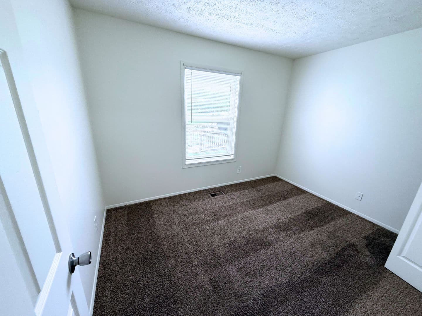 Northwood Apartment: 3617 Lakepointe Dr