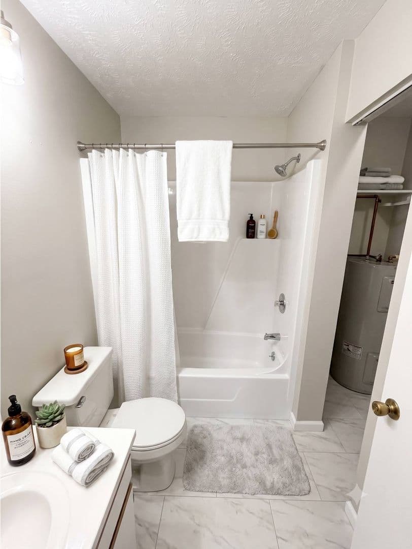 Sidney Apartment: 719 Arrowhead Dr