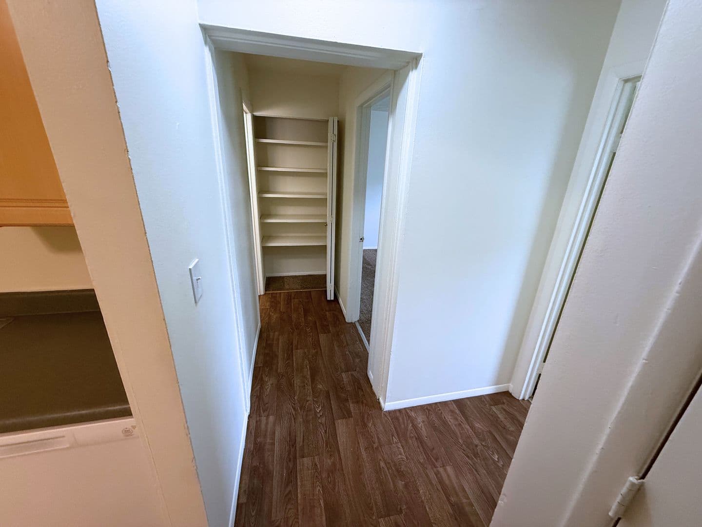 Northwood Apartment: 3617 Lakepointe Dr