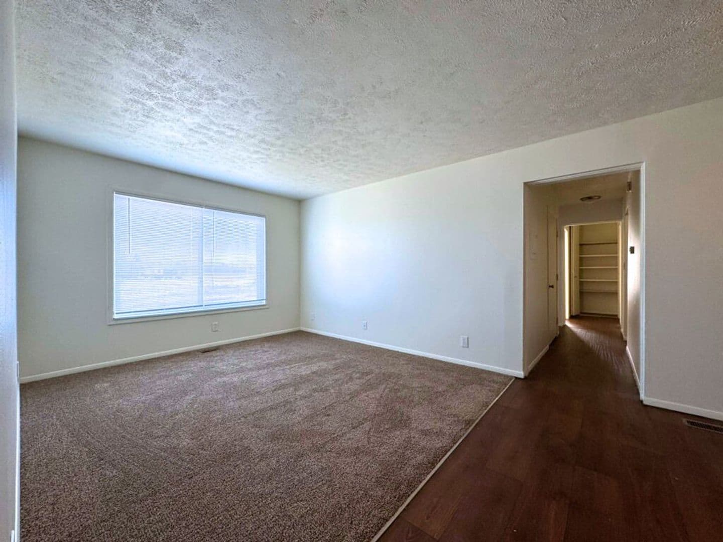 Northwood Apartment: 3617 Lakepointe Dr