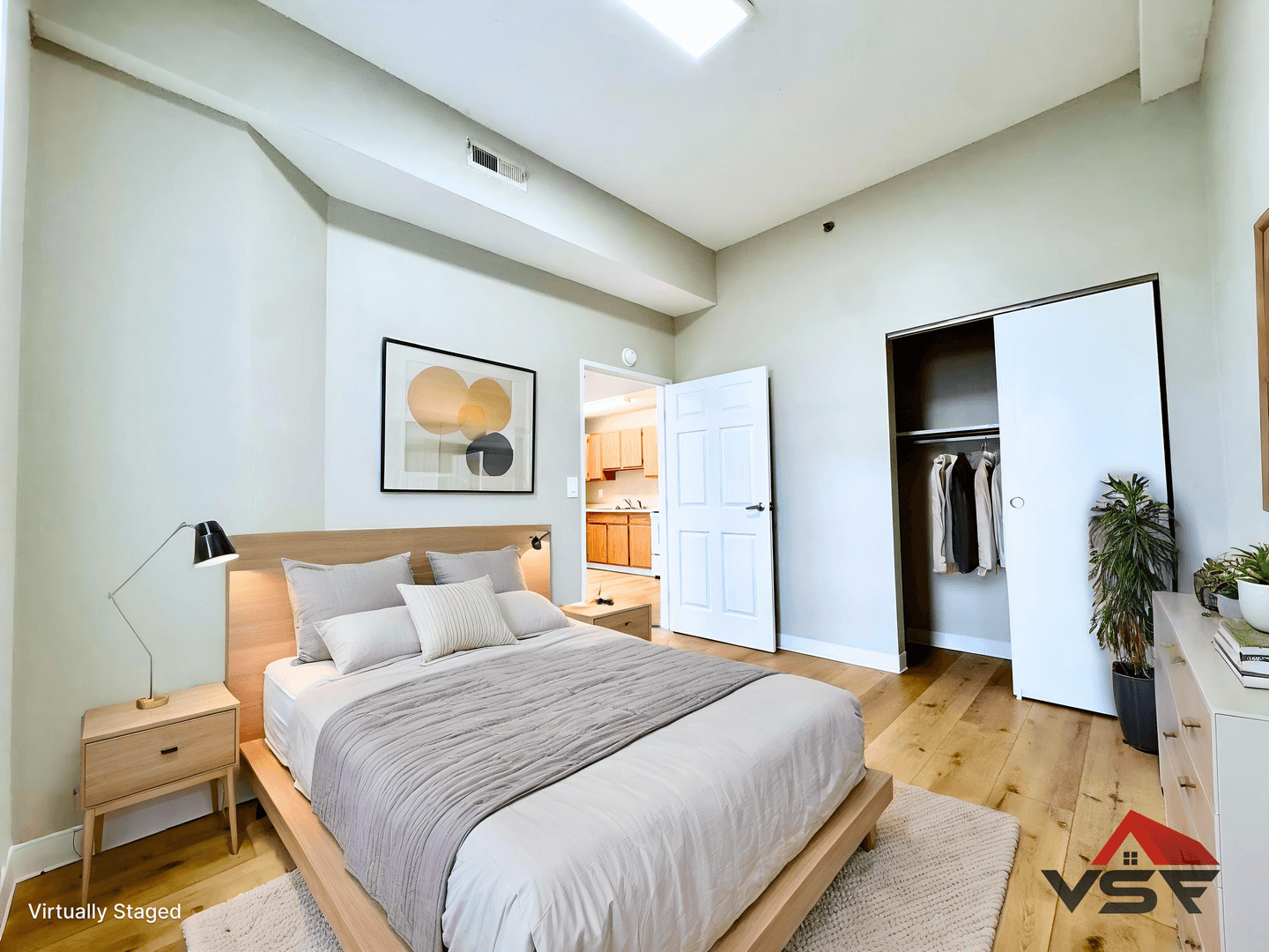 Sidney Apartment: 121 W Poplar St