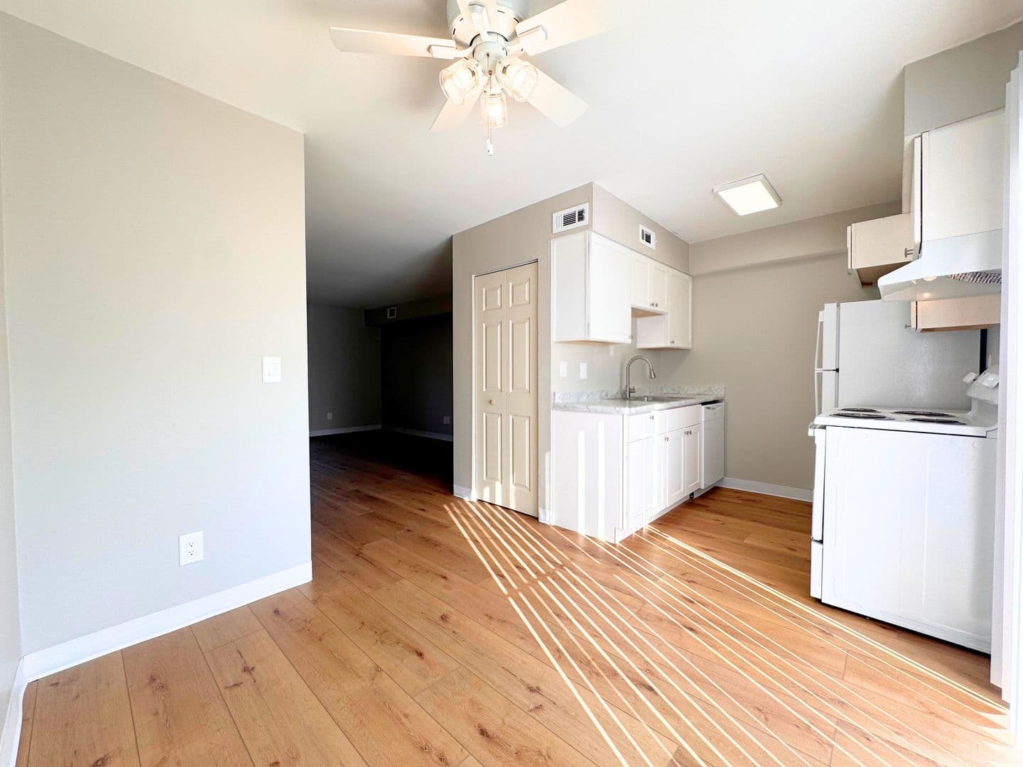 Middletown Apartment: 4373 Bonita Dr