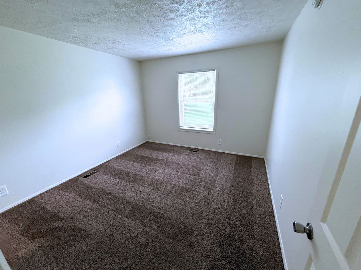 Northwood Apartment: 3617 Lakepointe Dr
