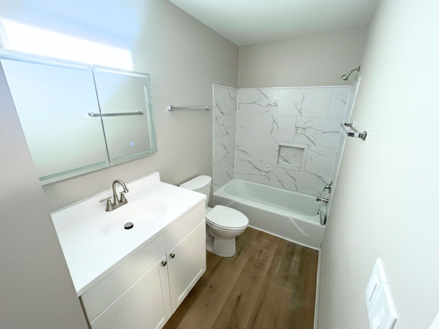 Middletown Apartment: 4373 Bonita Dr