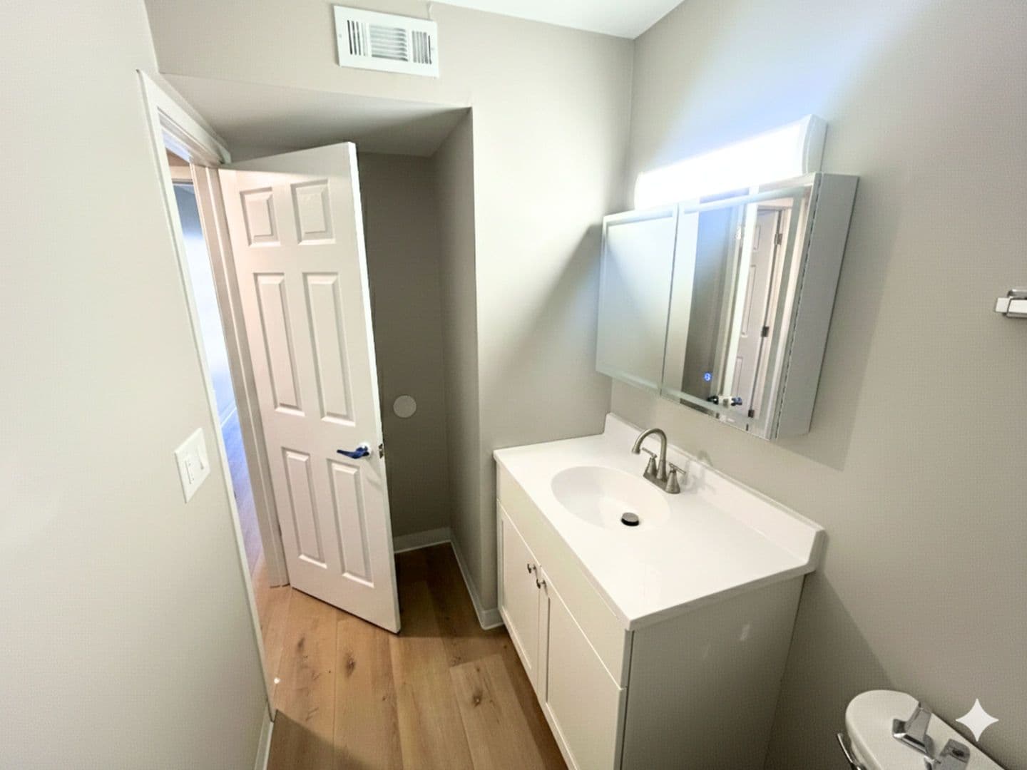 Middletown Apartment: 4373 Bonita Dr